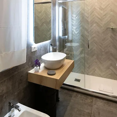 Pensjonat Ostiense 4*