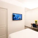 Ostiense بيت ضيافة 4*